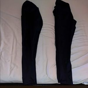 2 pairs of black leggings